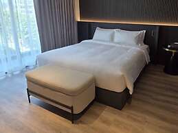 The Clover Hotel