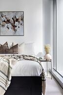 Chic 2BR Apt Opposite Southern Cross, City Views