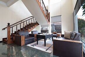 Cove Zeidan House