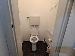 Chic 2BR Apt Downtown Long Stay