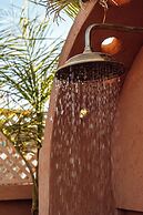 Riad le terra cotta