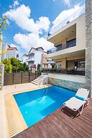 Ixia Luxury Breeze Villa