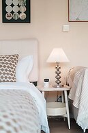 Shanghai Hills & Chiya BoutiqueApartment