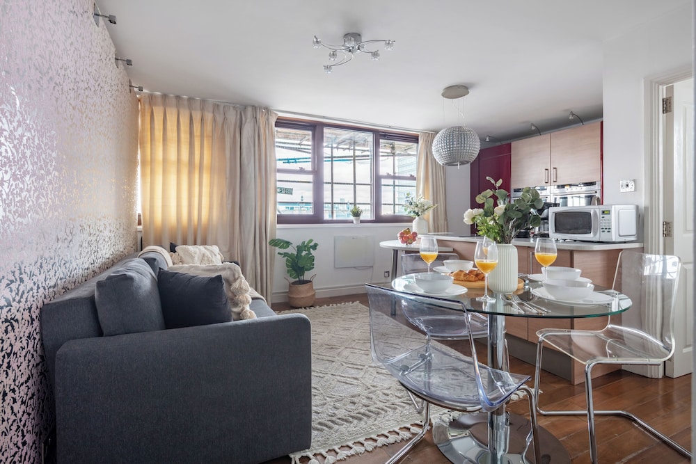 West End 1BR by Piccadilly & Soho