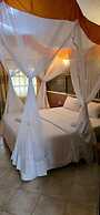 Trotters Hotel