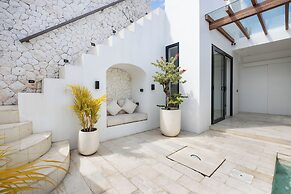 Casa Mios Villa Canggu