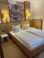 Hotel Alpenhof