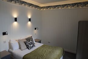 The Lochnell Arms Hotel