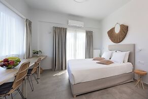 Sueno Studios and Apartments