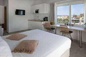 Sueno Studios and Apartments