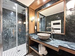 Merveil Luxury Suite - Eiffel Bourgogne