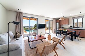 Massari Hills- Villa Nobu 4