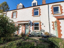 Pineapple Cottage