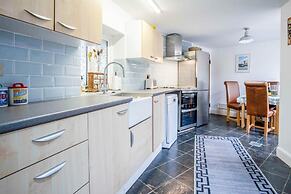 West Barn - 2 Bedroom Cottage - Llandeilo