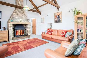 West Barn - 2 Bedroom Cottage - Llandeilo