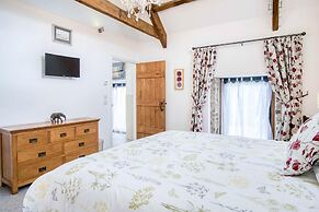 West Barn - 2 Bedroom Cottage - Llandeilo