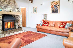 West Barn - 2 Bedroom Cottage - Llandeilo