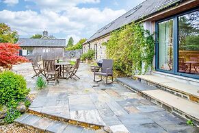 West Barn - 2 Bedroom Cottage - Llandeilo