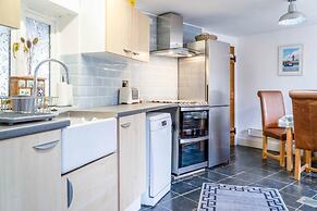 West Barn - 2 Bedroom Cottage - Llandeilo