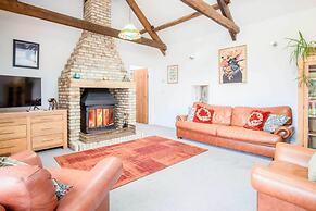 West Barn - 2 Bedroom Cottage - Llandeilo