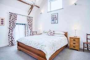 West Barn - 2 Bedroom Cottage - Llandeilo