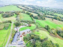 West Barn - 2 Bedroom Cottage - Llandeilo