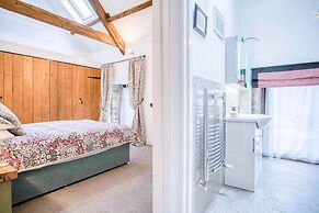 West Barn - 2 Bedroom Cottage - Llandeilo