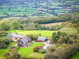 West Barn - 2 Bedroom Cottage - Llandeilo