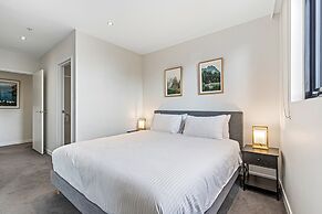 Pristine 2-bed Unit With Beautiful City Landscape