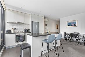 Pristine 2-bed Unit With Beautiful City Landscape