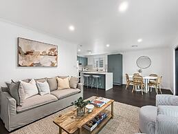 Spacious 3-bedroom Home With Private Pool & BBQ