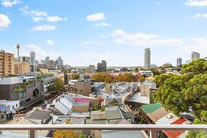 Cosy Studio With City Views