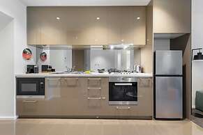 Chic Apartment In Melbournes Heart