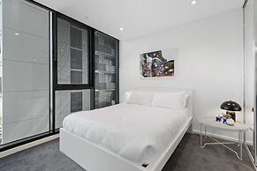 Chic Apartment In Melbournes Heart