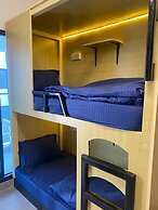 Urban Panda Hostel World Trade Centre