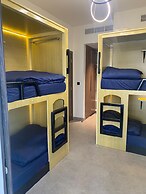 Urban Panda Hostel World Trade Centre