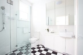 Funky Inner West Studio With Private Patio