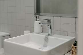 Cosy 1-bed With Pool, Gym ,parking