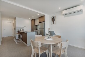 Cosy 1-bed With Pool, Gym ,parking