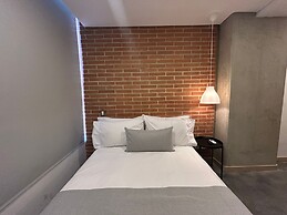 AKELA 30 HOTEL