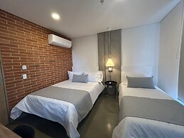 AKELA 30 HOTEL