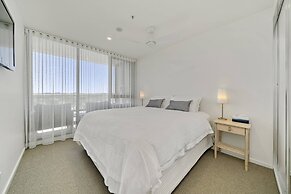 Modern 1-bed Apartment With Parking