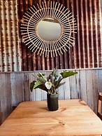 Charming 1-bed Farm Cabin With Wood Fire