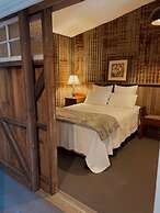 Charming 1-bed Farm Cabin With Wood Fire