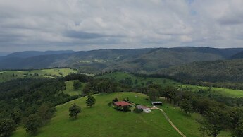 Charming 1-bed Farm Cabin With Wood Fire