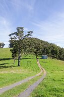 Charming 1-bed Farm Cabin With Wood Fire