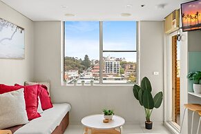 Bondi Studio Apartment With Pool & Rooftop Views