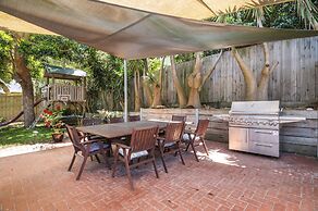 5-bed Haven With Pool Minutes From Beaches