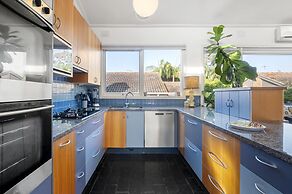 5-bed Haven With Pool Minutes From Beaches