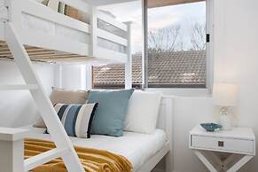 Madecomfy Trendy Apartment on Dee Why Beach